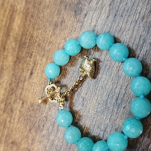 Faceted Aqua Hand Knotted  20 Inch Necklace Set. Aprilsplace Chicken - Picture 4 of 7